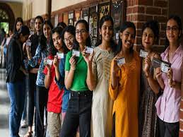 Photo of Delhi University छात्र संघ चुनाव में 42 प्रतिशत मतदान