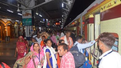 Photo of मुख्यमंत्री तीर्थ दर्शन योजना: जबलपुर से बुजुर्गों को लेकर शिरडी रवाना हुई विशेष ट्रेन