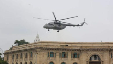 Photo of विधानसभा के ऊपर कई मिनटों तक मंडराता रहा सेना का हेलीकॉप्टर