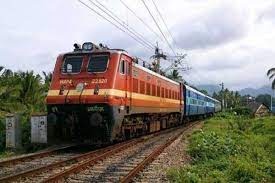 Photo of दिवाली और छठ के लिए रेलवे ने चलाई 300 स्पेशल ट्रेनें…