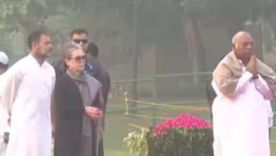 Photo of इंदिरा गांधी की 39 वीं पुण्यतिथि पर राहुल गांधी समेत इन नेताओं ने उन्हें श्रद्धांजलि अर्पित की