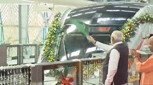 Photo of नमो भारत रेल: प्रधानमंत्री मोदी ने देश की पहली RAPID रेल को दिखाई हरी झंडी