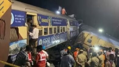 Photo of आंध्र प्रदेश: दो यात्री ट्रेनों की टक्कर; 13 की मौत…