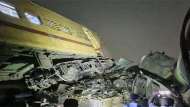 Photo of बड़ा रेल हादसा:आंध्र प्रदेश में टकराईं तीन ट्रेनें, 10 लोगों की मौत और 32 घायल