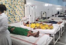 Photo of दाल चावल खाकर हुआ परिवार बीमार, हॉस्पिटल में कराया भर्ती…