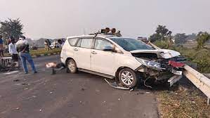 Photo of सड़क हादसा: मधेपुरा डीएम की सरकारी गाड़ी का एक्सीडेंट….