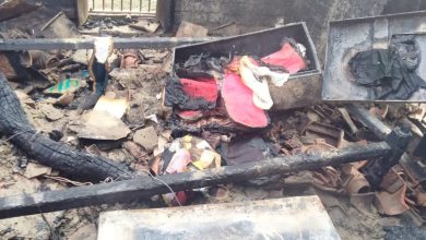 Photo of नगवां गांव में लगी आग, सब कुछ जलकर राख…