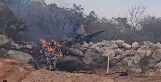 Photo of तेलंगाना में वायुसेना का ट्रेनिंग विमान क्रैश,दो पायलटों की मौत….