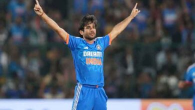 Photo of आईसीसी पुरुष रैंकिंग में नंबर एक गेंदबाज बनने के बाद रवि बिश्रोई दिखे काफी खुश