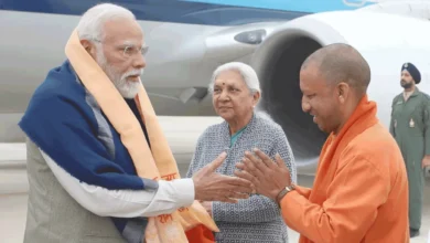 Photo of पीएम मोदी पहुंचे अयोध्या,सीएम योगी ने महार्षि वाल्मीकि एयरपोर्ट पर किया उनका स्वागत…..