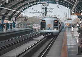 Photo of न्यू ईयर 2024 अपडेट: सभी मेट्रो स्टेशन से नियमित मिलेगी मेट्रो सेवा, भीड़ को नियंत्रण रखने के लिए उठाया गया यह कदम