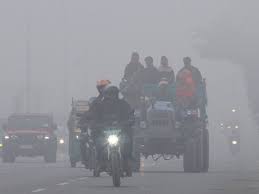 Photo of उत्तर भारत समेत दिल्ली एनसीआर में घने कोहरे के साथ ही शीत लहर भी जारी….