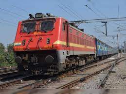 Photo of भारतीय रेलवे ने इन रूटों पर कई ट्रेनों को किया गया रद्द…