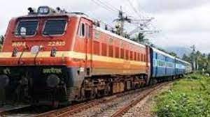 Photo of लखनऊ :रेलवे चलाएगा तीन स्पेशल ट्रेन…..