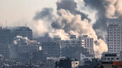 Photo of इजरायल ने गाजा के अस्पताल में किया हवाई हमला…