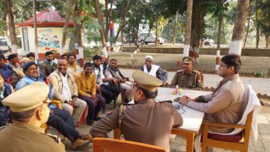 Photo of क्षेत्राधिकारी ने ग्राम प्रधानों व संभ्रांत लोगों के साथ किया बैठक