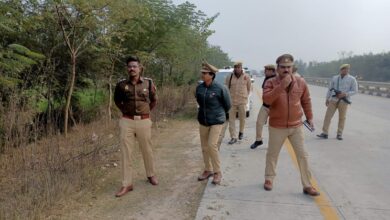 Photo of पुलिस अधीक्षक ने बाराबंकी-अमेठी सीमा का किया निरीक्षण