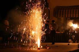 Photo of राम मंदिर के शुभारंभ पर दीपावली से ज्यादा बिक रहे पटाखे…