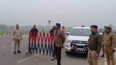 Photo of अयोध्या बार्डर पर पुलिस अधीक्षक ने चलाया चेकिंग अभियान ।