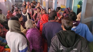 Photo of कड़ाके की सर्दी से जिला अस्पताल में जुखाम, खांसी व सांस के रोगियों की भरमार
