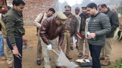 Photo of कलयुगी बेटे ने पिता को लकड़ी के फट्टे से मारकर ली जान, जाँच में जुटी पुलिस