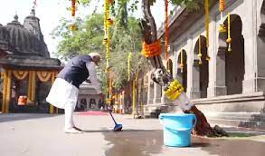 Photo of  PM मोदी ने धार्मिक स्थलों पर स्वच्छता अभियान किया शुरू