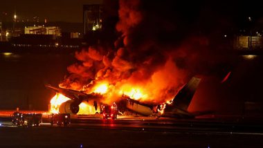 Photo of इस अंतरराष्ट्रीय हवाई अड्डे पर हवाई जहाज में लगी आग, मची अफरा-तफरी…
