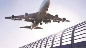 Photo of लखनऊ में विमानो की नहीं हो पाई लैंडिंग-जानें क्या है वजह…