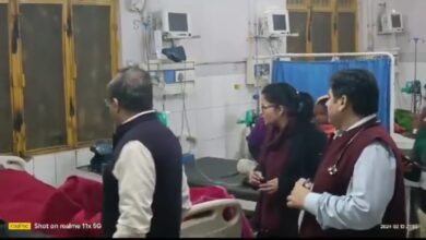 Photo of बहराइच में फूड पॉइजनिंग के शिकार हुए 60 लोग, जिला अस्पताल में भर्ती