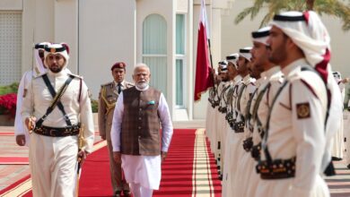 Photo of प्रधानमंत्री नरेंद्र मोदी ने दोहा में कतर के अमीर शेख तमीम बिन हमद अल थानी के साथ द्विपक्षीय बैठक की।