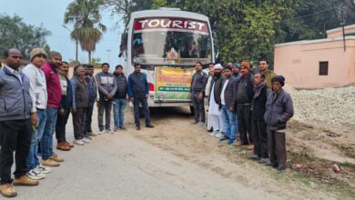 Photo of शाहजहॉपुर के लिए रवाना हुआ गन्ना कृषकों का दल