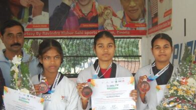 Photo of ताइक्वांडो में तीन बेटियों ने जीता कांस्य पदक, प्रदेश का नाम किया रोशन…