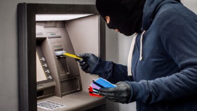 Photo of मशीन रीड नहीं कर रही ATM कार्ड तो हो जाएं सावधान, ठगों ने बिछाया खाते से रुपये निकालने का प्लान