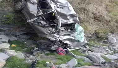 Photo of उत्तराखंड: देहरादून जा रही कार खाई में गिरी,6 की मौत…