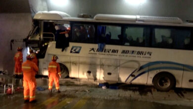 Photo of उत्तरी चीन में यात्री बस सुरंग की दीवार से टकराई 14 लोगों की मौत