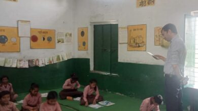 Photo of परिषदीय स्कूलों में वार्षिक परीक्षाएं शुरु, बीएसए ने किया निरीक्षण