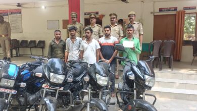 Photo of जफराबाद थानापुलिस द्वारा पांच मोटरसाइकिल सहित पांच अभियुक्त गिरफ्तार