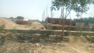 Photo of एलडीए और रेरा के मानकों की अनदेखी कर भवानीपुर गांव में आवासीय योजना में धड़ल्ले से हो रहे पक्के निर्माण