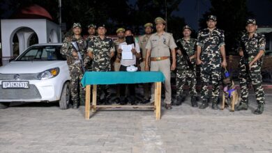 Photo of एस एस बी व मोतीपुर पुलिस की संयुक्त टीम ने गस्त के दौरान पकडी चरस