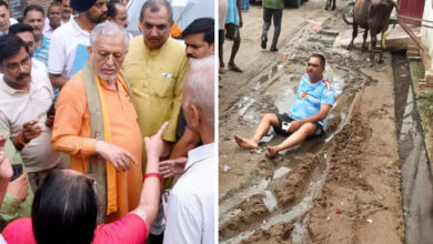 Photo of गीतापल्ली में सीवर लाइन डालने के बाद बनी नहीं है सड़क चार वार्डों की सफाई-व्यवस्था देखने को निकले थे मंत्री सुरेश खन्ना