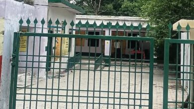 Photo of परिषदीय स्कूलों में पहले दिन ऑनलाइन हाजिरी के आदेश का नहीं दिखा असर