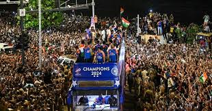 Photo of टीम इंडिया के विजय जुलूस में मची भगदड़, 11 लोग घायल