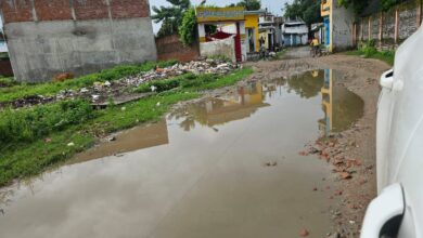 Photo of तालाब में तब्दील हो चुका है शेखदहीर-माधवरेती मार्ग