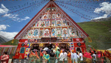 Photo of मचैल माता मंदिर की त्रिशूल भेंट यात्रा पर निकले श्रद्धालु