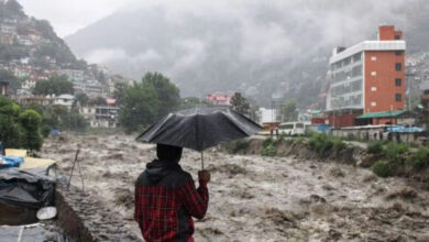 Photo of उत्तराखंड में 15 अगस्त तक भारी बारिश का अलर्ट , कहीं भूस्खलन तो कहीं बाढ़ जैसी स्थिति