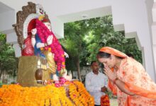 Photo of महापौर की उपस्थिति में सम्पन्न हुई सृष्टि के निर्माता भगवान विश्वकर्मा जी की पूजा अर्चना