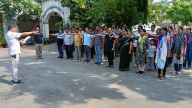 Photo of राष्ट्रपिता महात्मा गांधी की जयंती पर पुलिस कर्मियों ने किया श्रमदान, ली स्वच्छता शपथ