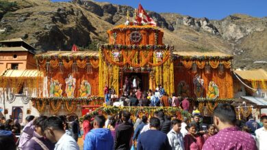 Photo of केदारनाथ-बदरीनाथ धाम में दीपावली की धूम, विश्व फलक पर श्रद्धालुओं को रिझा रही दिव्यता 