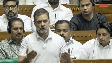 Photo of मोदी सरकार पूरे देश के युवाओं का अंगूठा काट रही है- राहुल गांधी