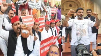 Photo of UP Vidhan Sabha : बजट सत्र शुरू होते ही सपाइयों ने किया हंगामा !